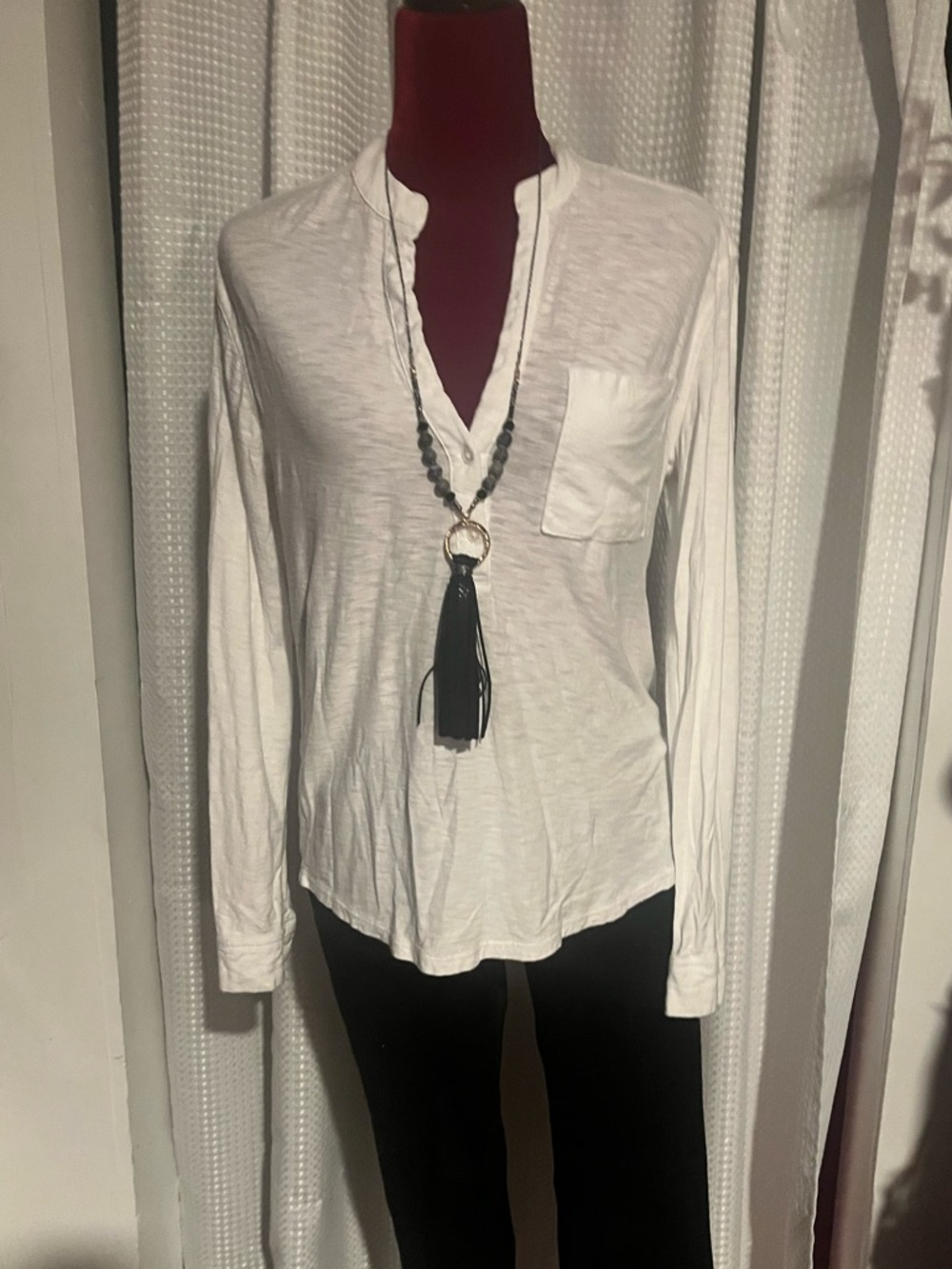 Standard James Perse Women’s White V-Neck Long Sleeve Tee (Large)